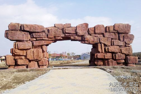 塑石假山大門：打造獨(dú)特景觀